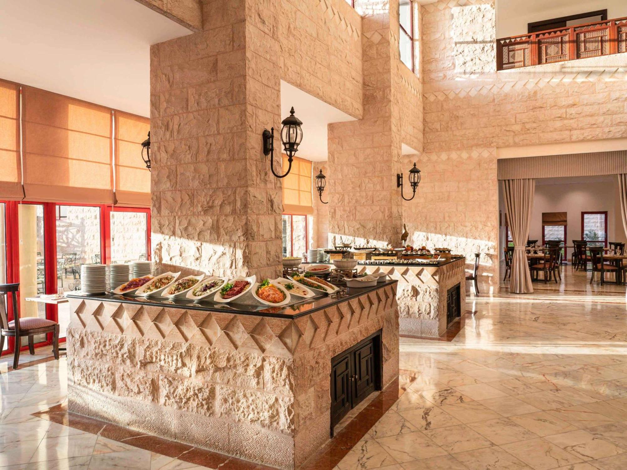 Grand Mercure Petra Wadi Musa Exterior foto