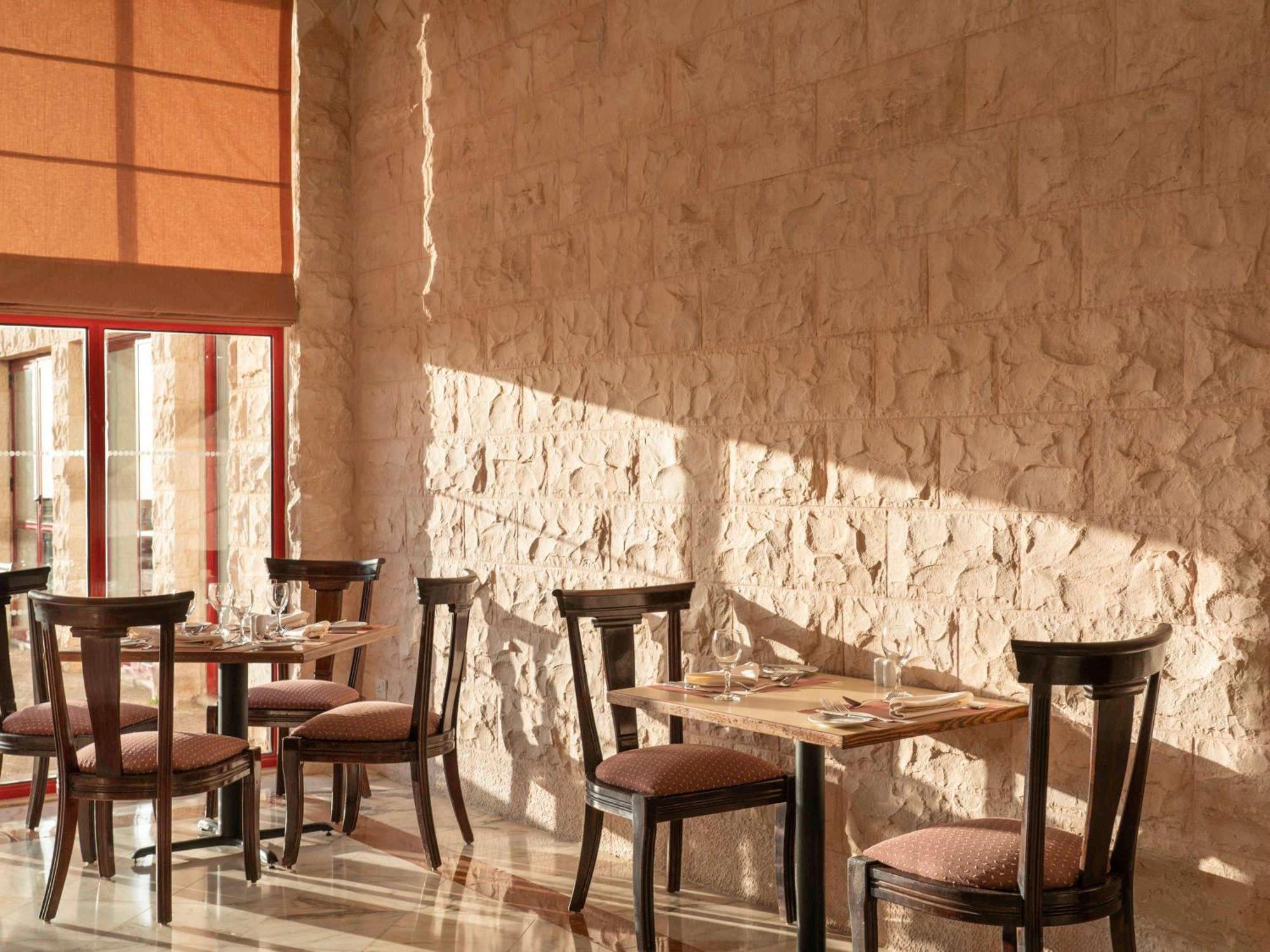 Grand Mercure Petra Wadi Musa Exterior foto