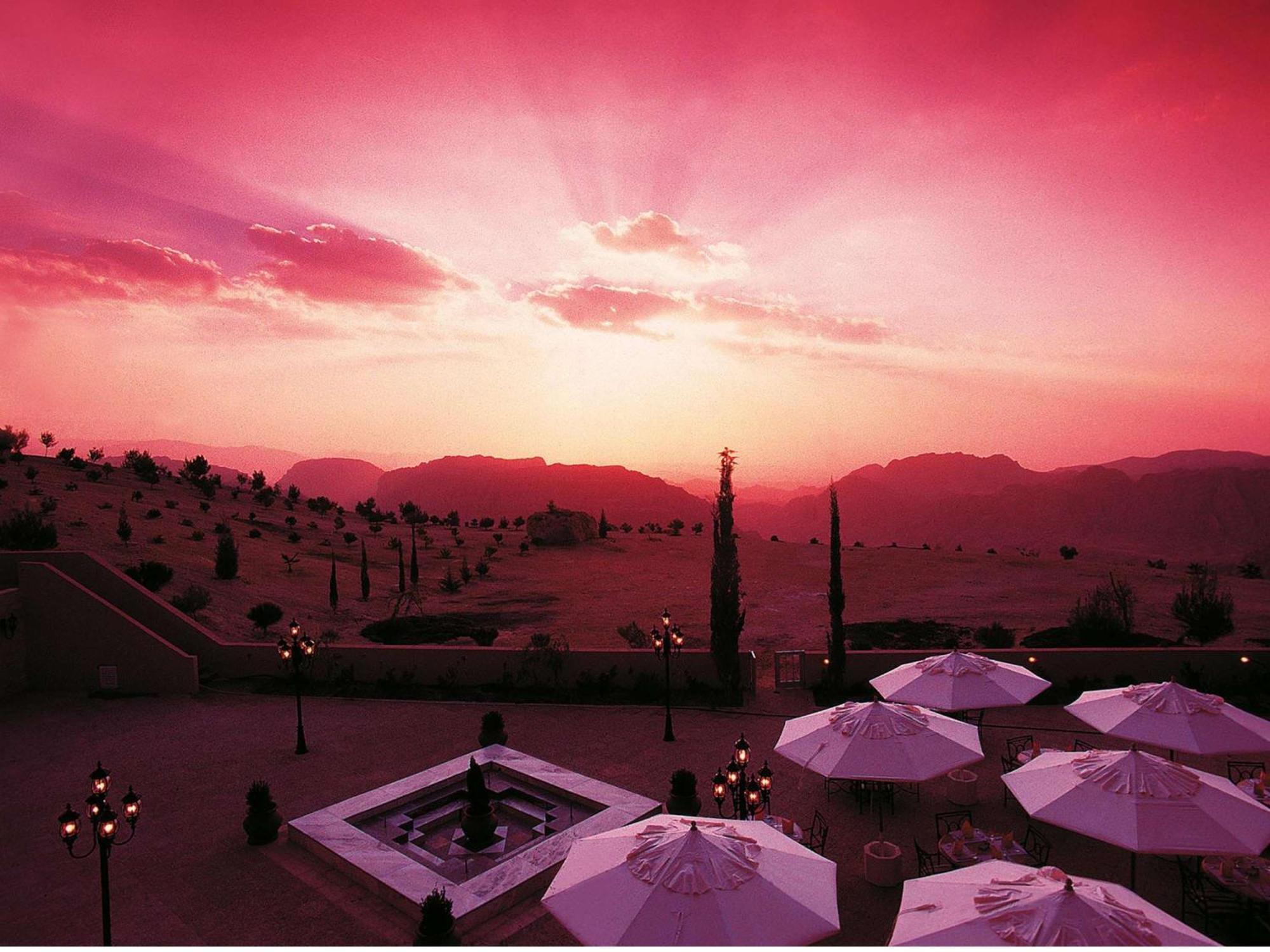 Grand Mercure Petra Wadi Musa Exterior foto